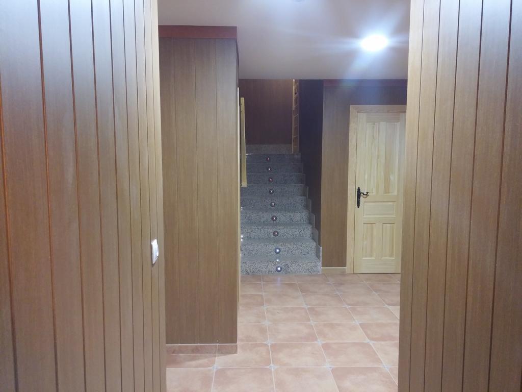 Puerta De Caderechas Villa Terminon Exteriör bild